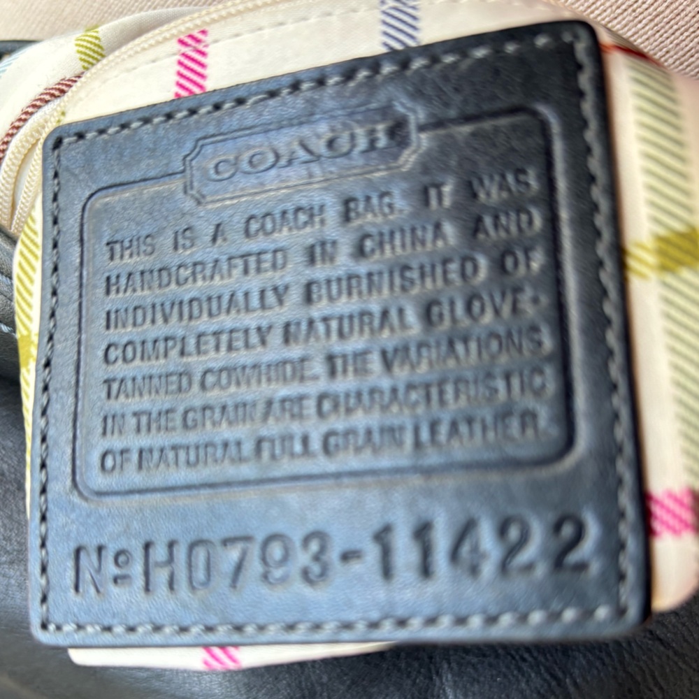 Deep Navy Coach 11422 Bleeker Tattersall bucket Leather Y2K w/ Disney’s bag tag - Picture 7 of 9